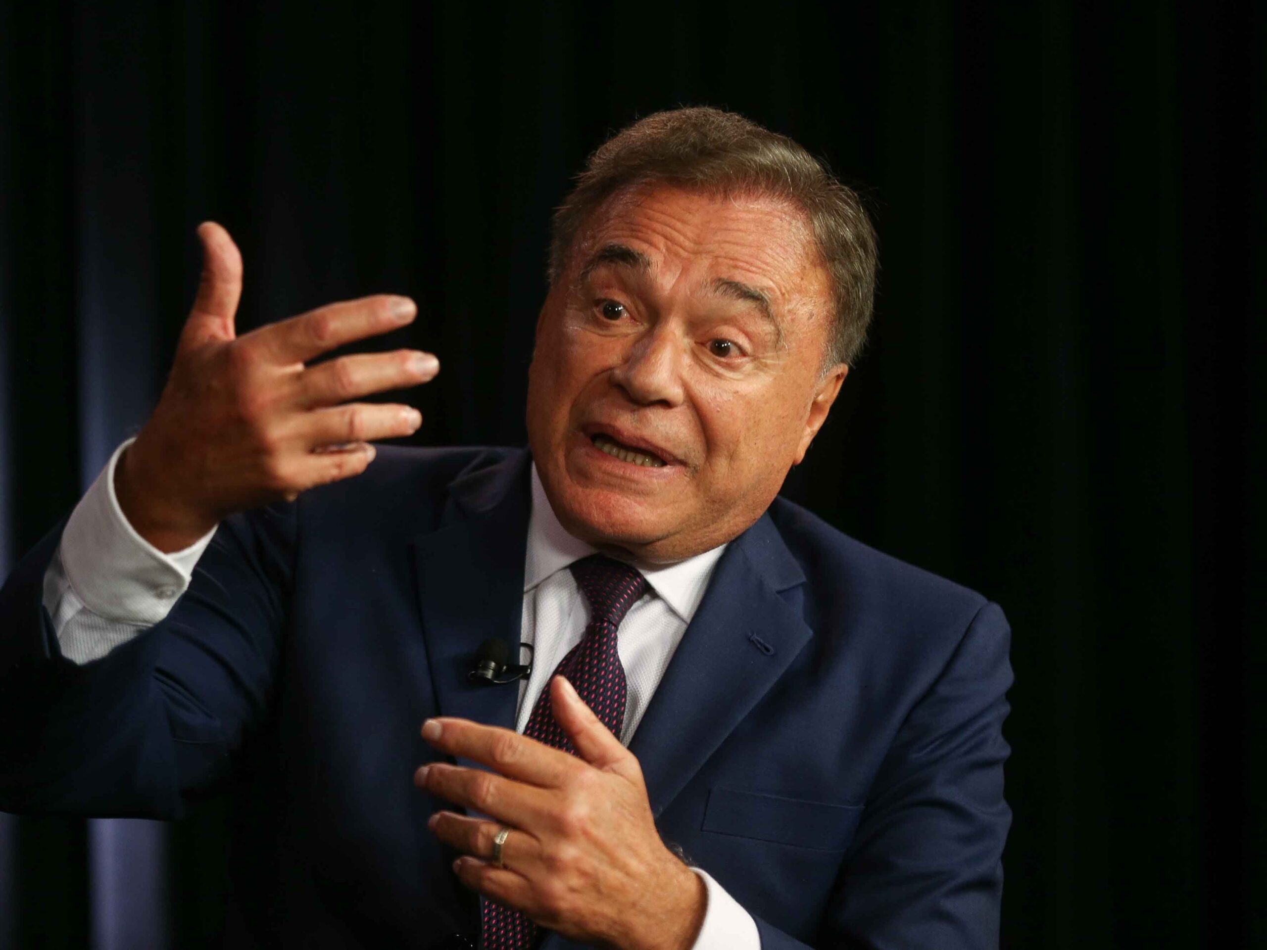 o-senador-alvaro-dias-podemos-pr-em-entrevista-ao-uol-e-a-folha-em-brasilia-1583264834586_v2_4x3